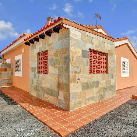 Georgina بيت للعطل